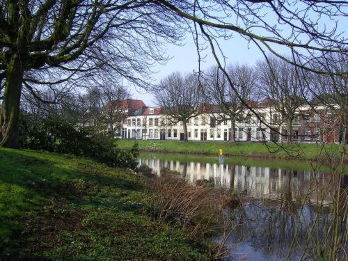 ברדה B&B Aan De Singelgracht מראה חיצוני תמונה
